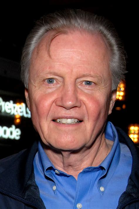Jon Voight .